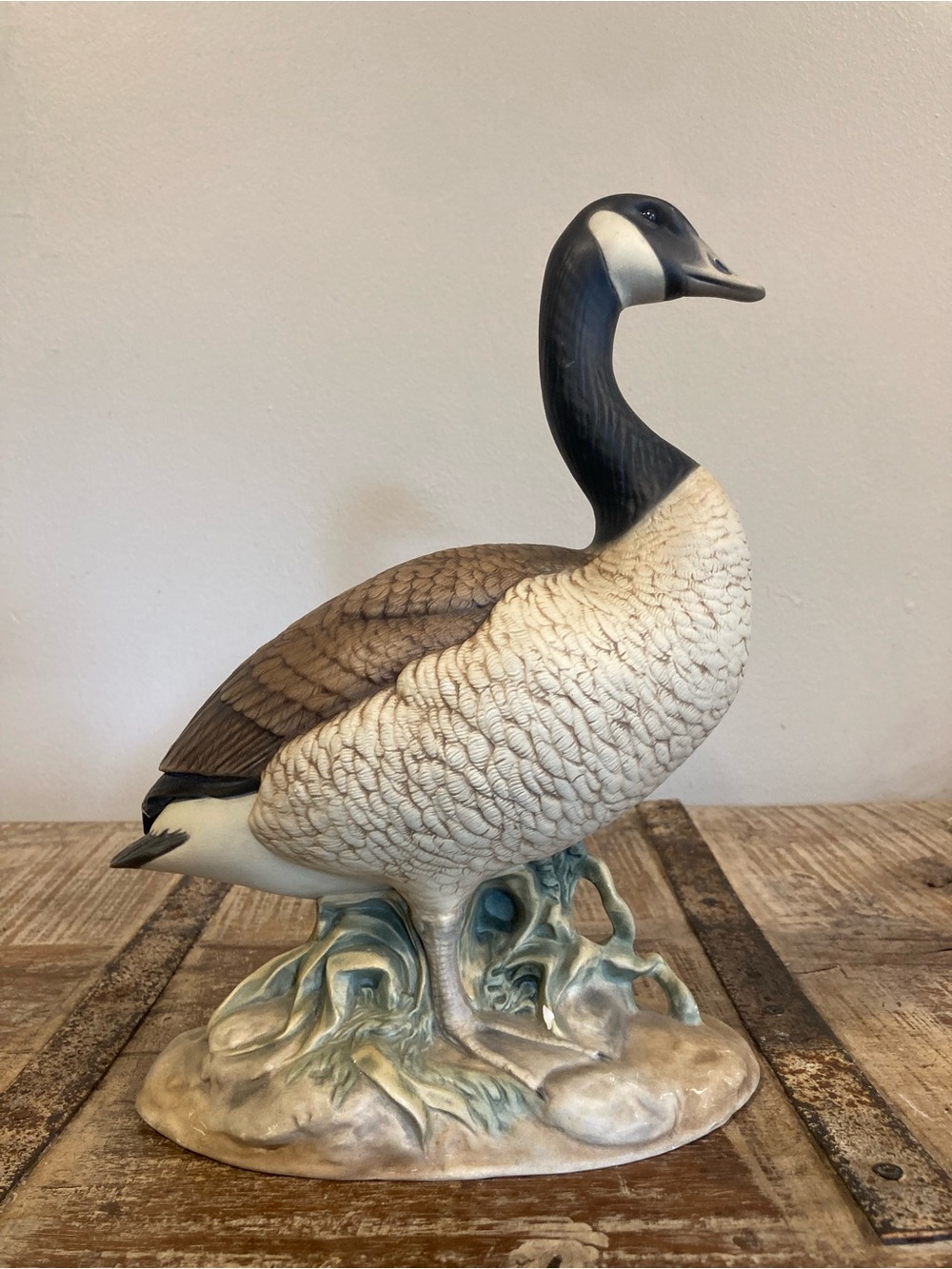 Capizzi USA Ceramic Canada Goose Figure 11.5” Tall Heavily Damaged